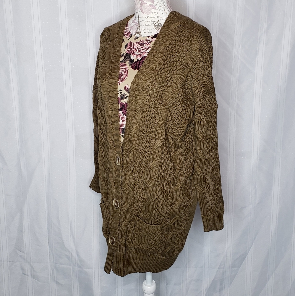 Boyfriend Cardigan Olive Size Small By A&D